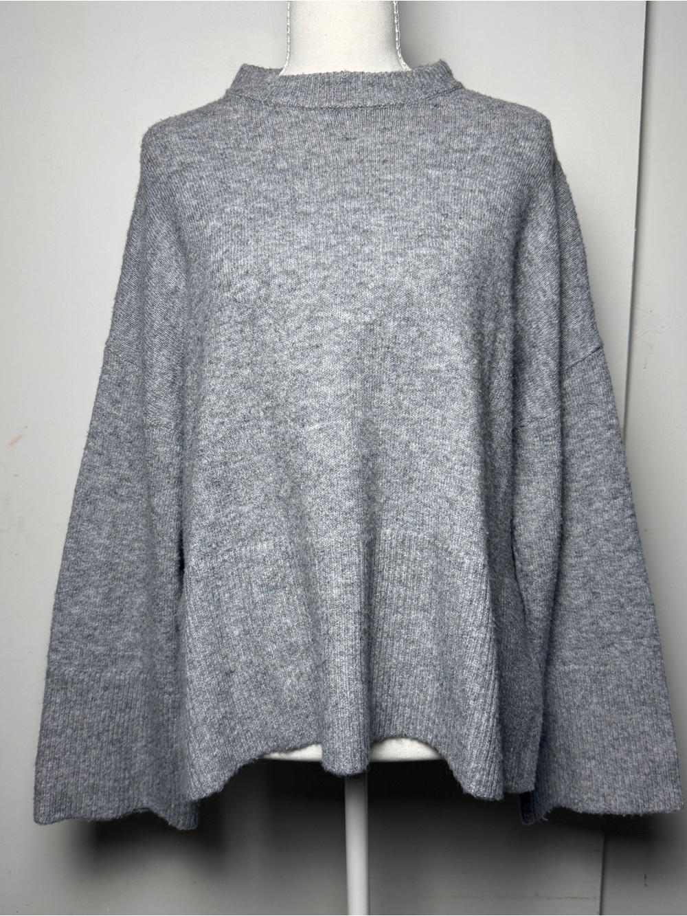 Elodie Oversized Sweater Women's Small Gray Soft Knit Tunic Cozy Boho Lagenlook